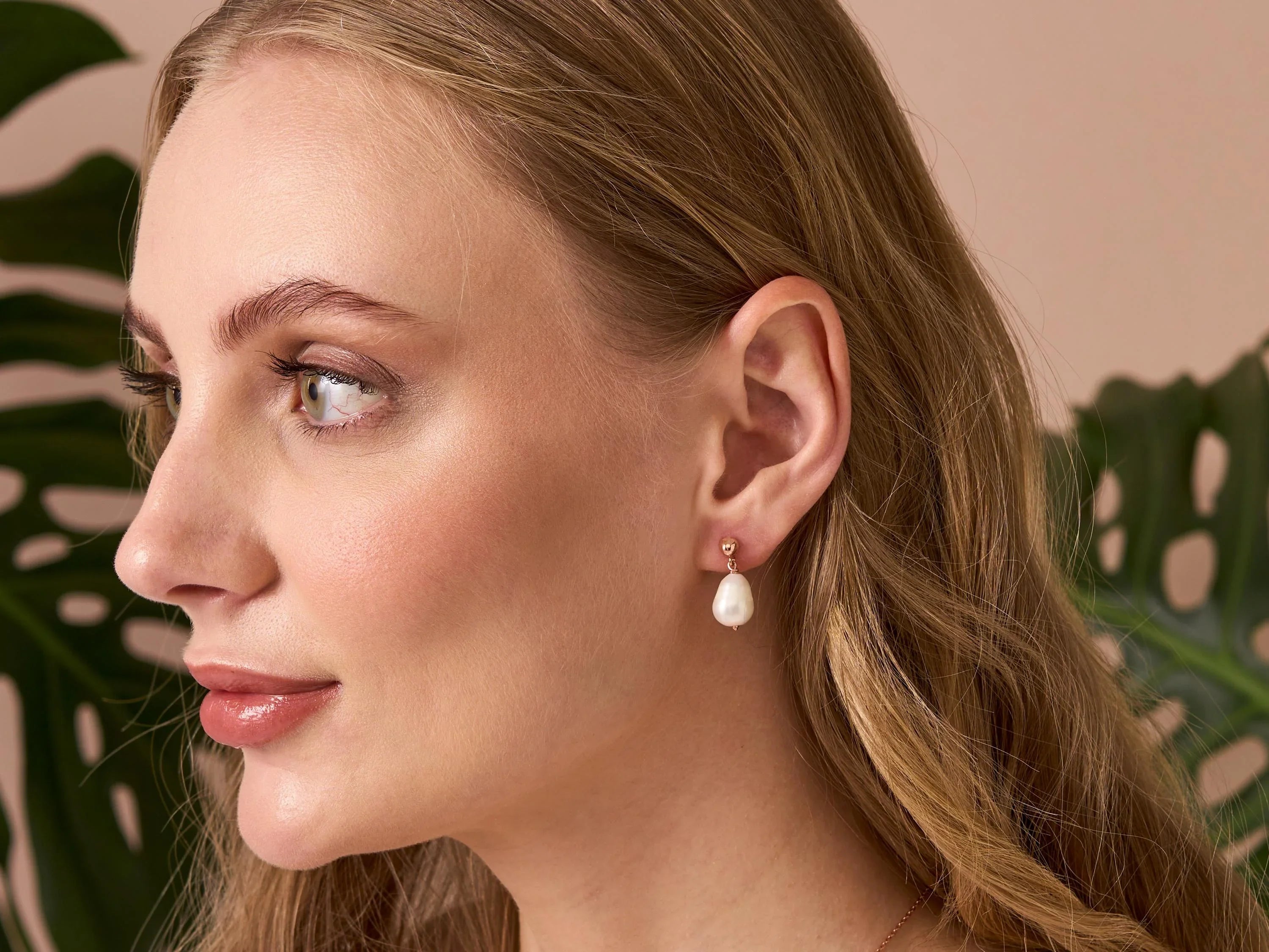 Fresh Water Pearl Stud Earrings