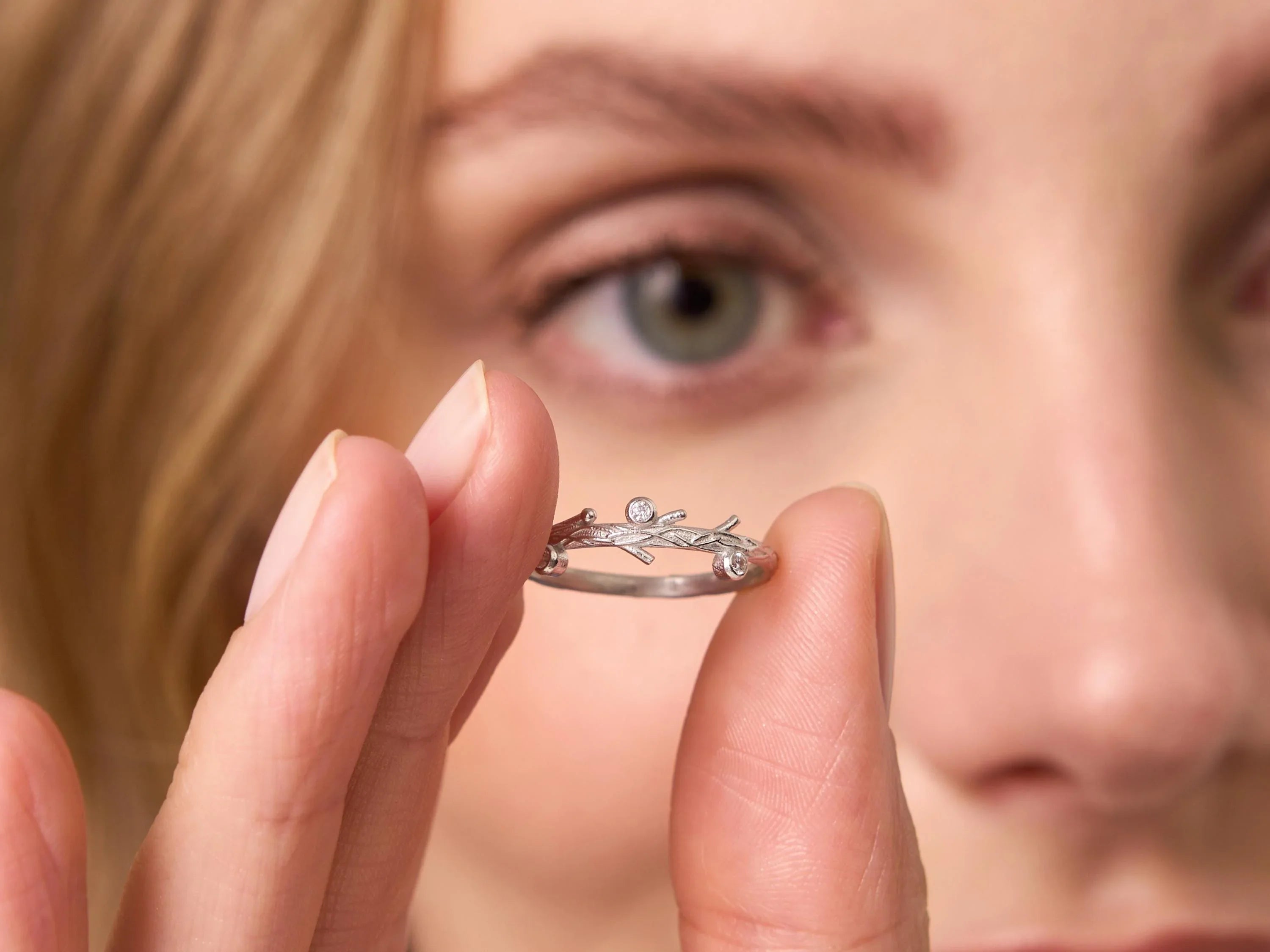 Branch Ring with Simulated Diamonds