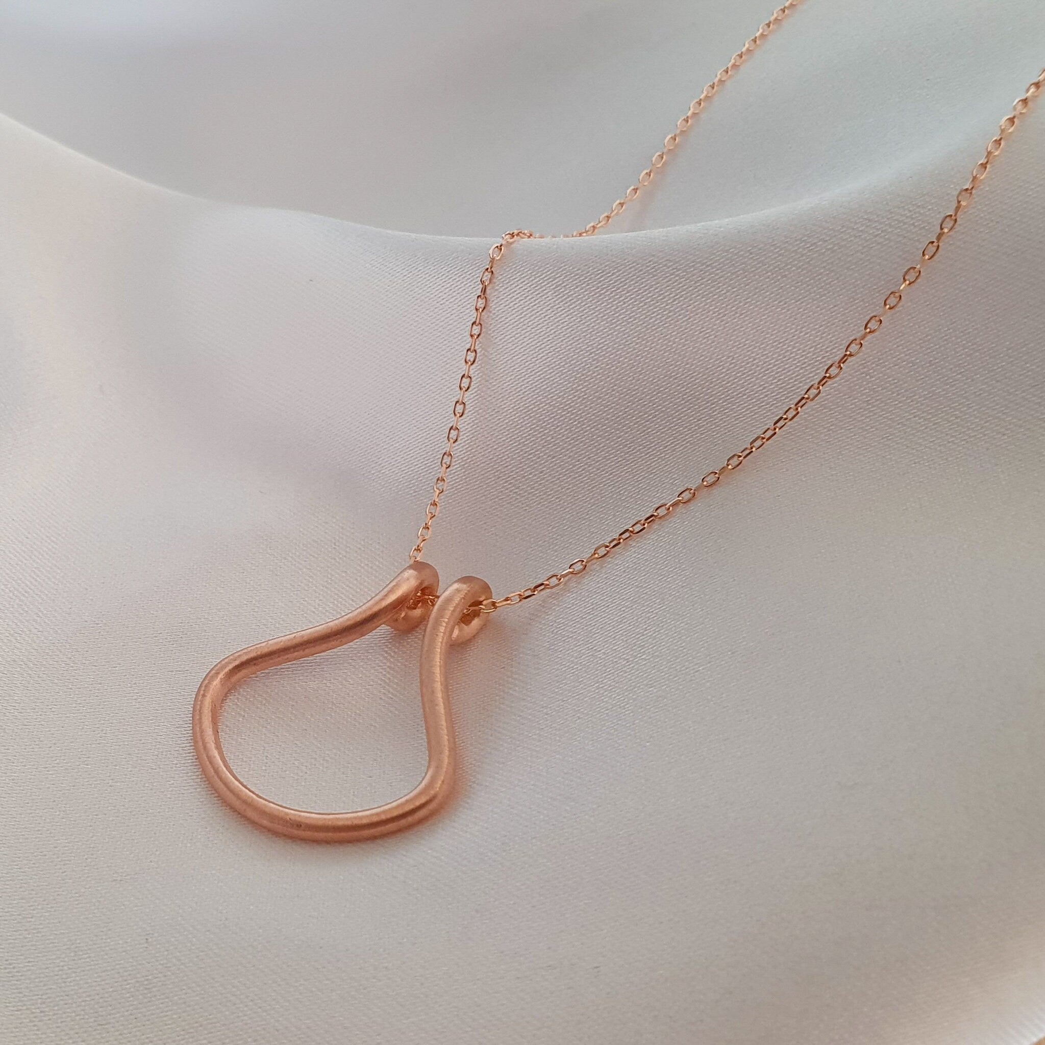 Matte Horsehoe Ring Holder Necklace