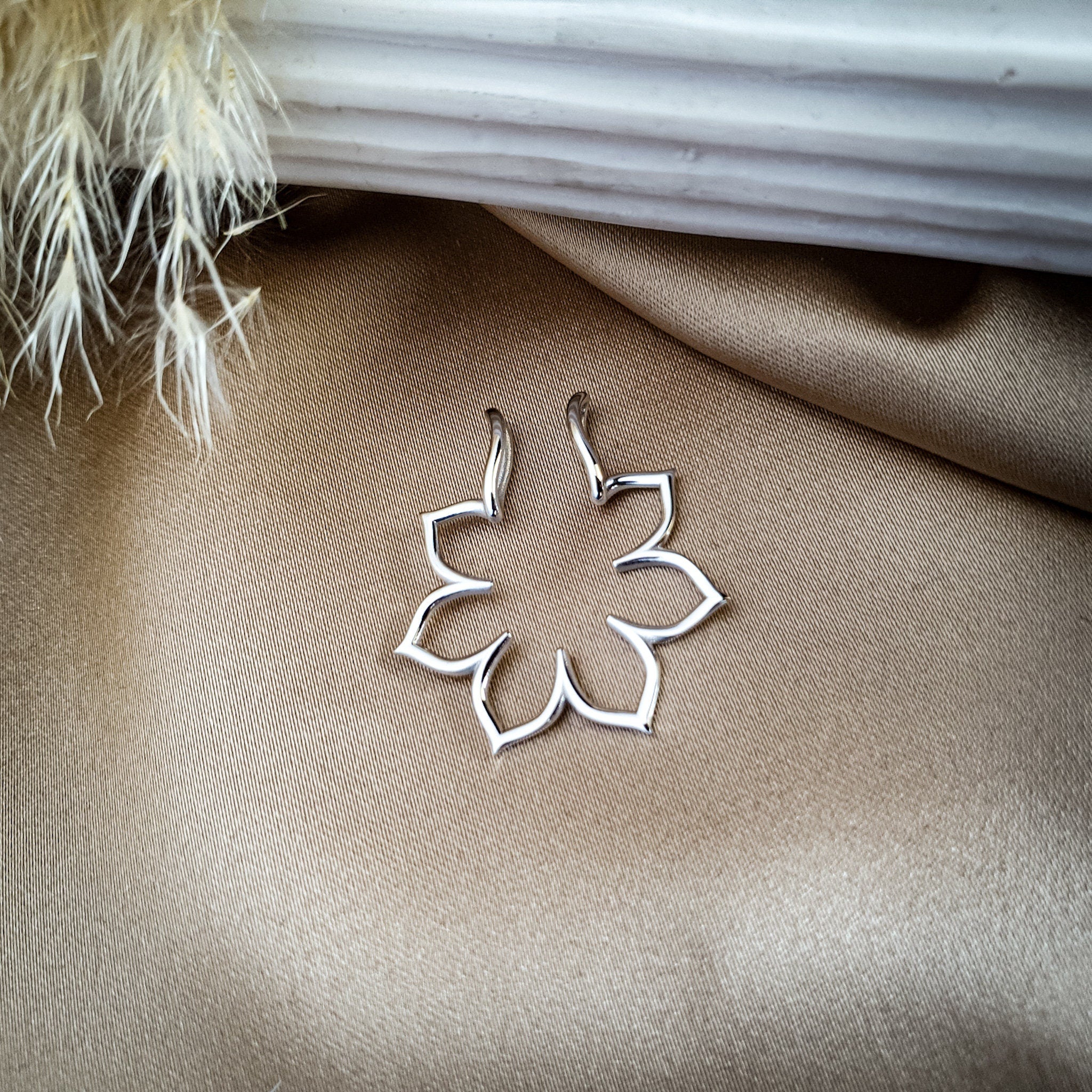 Sunflower Ring Holder Necklace, 14K White Gold