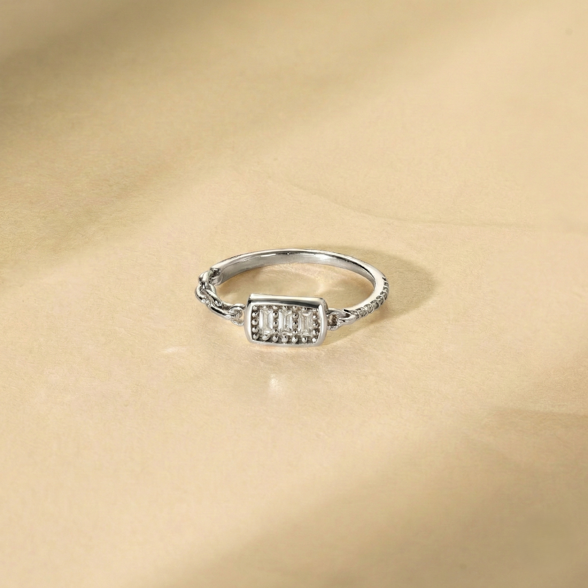 Geometric Station Ring