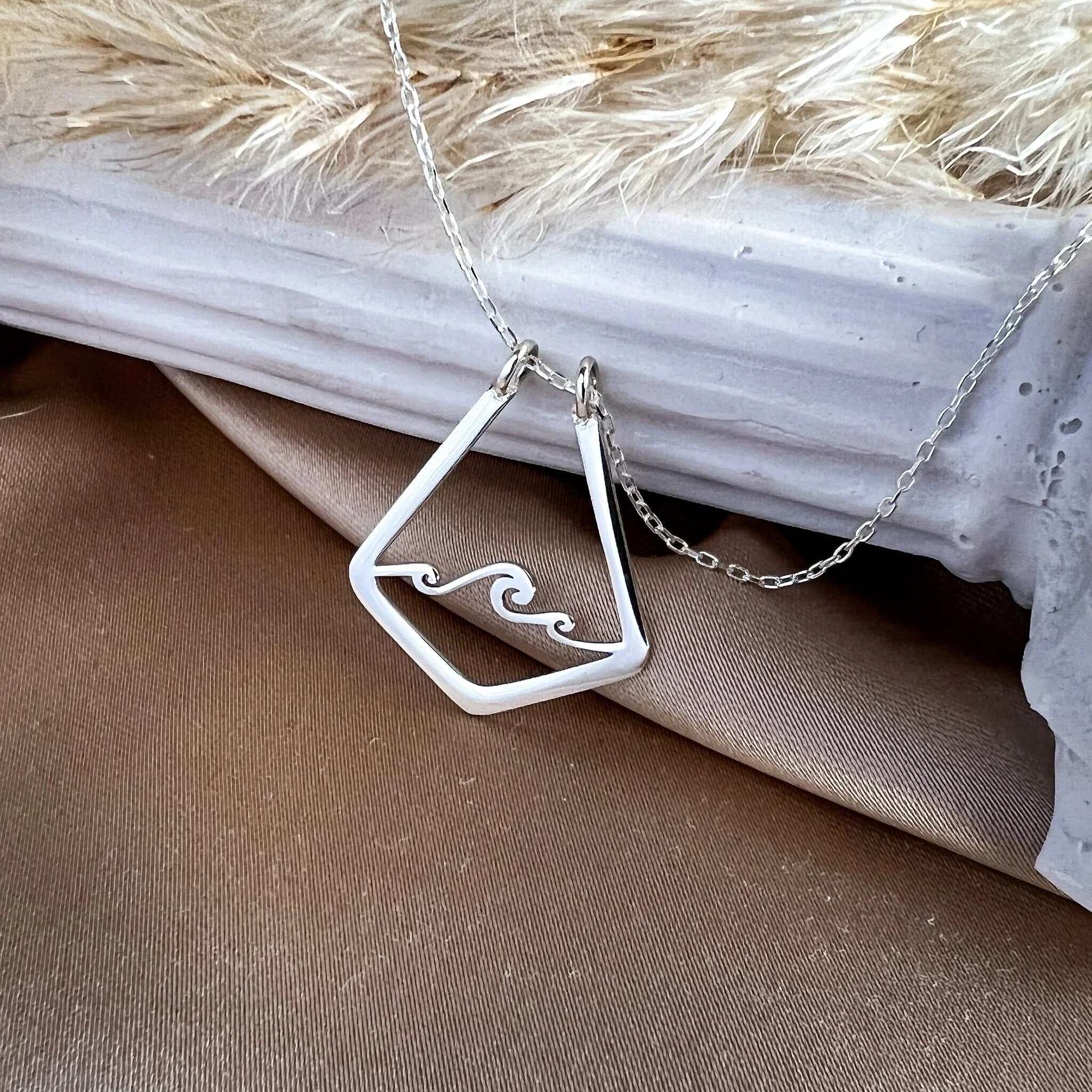 Wave Ring Holder Necklace, Silver Geometric Sea Ring Keeper