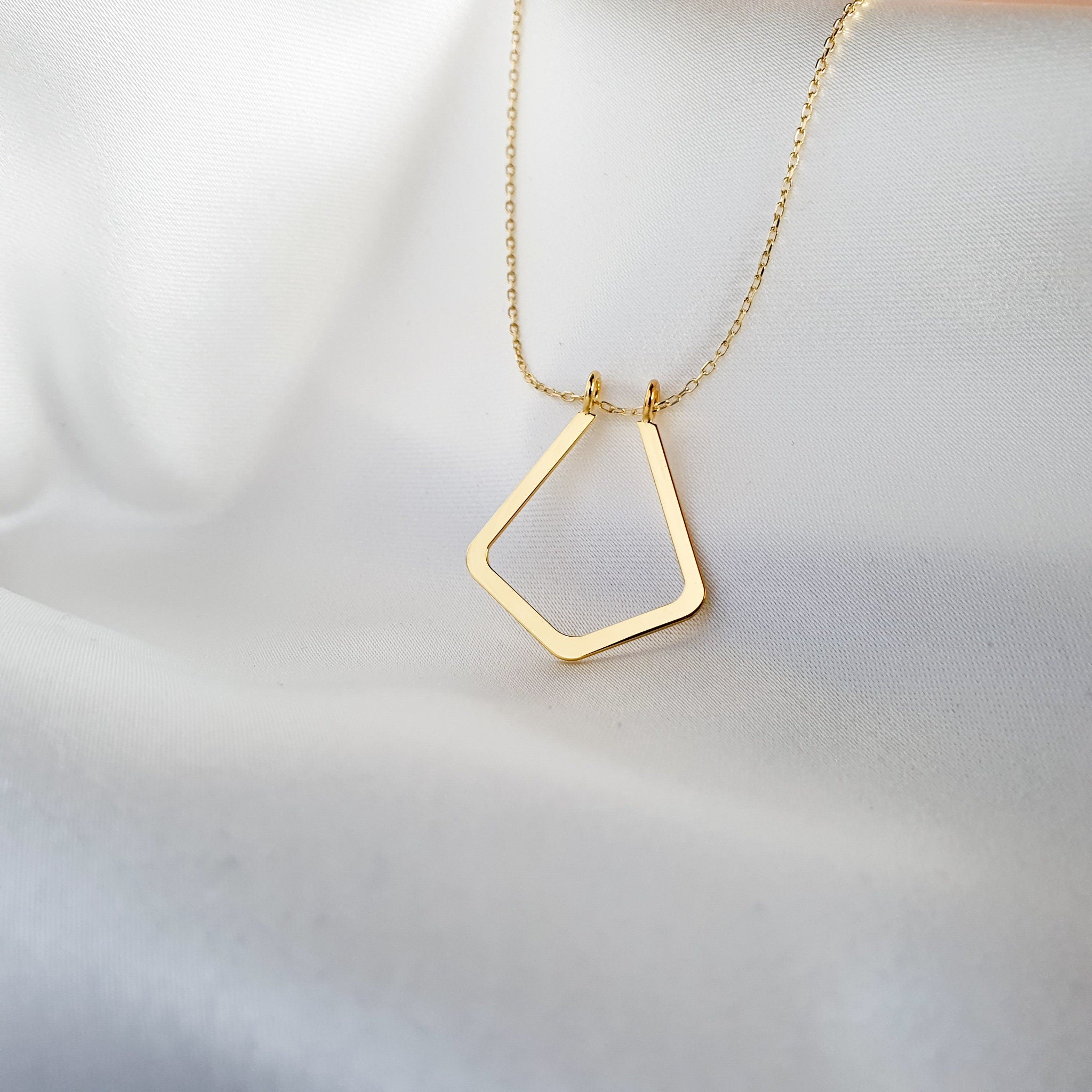Simple Ring Holder Necklace