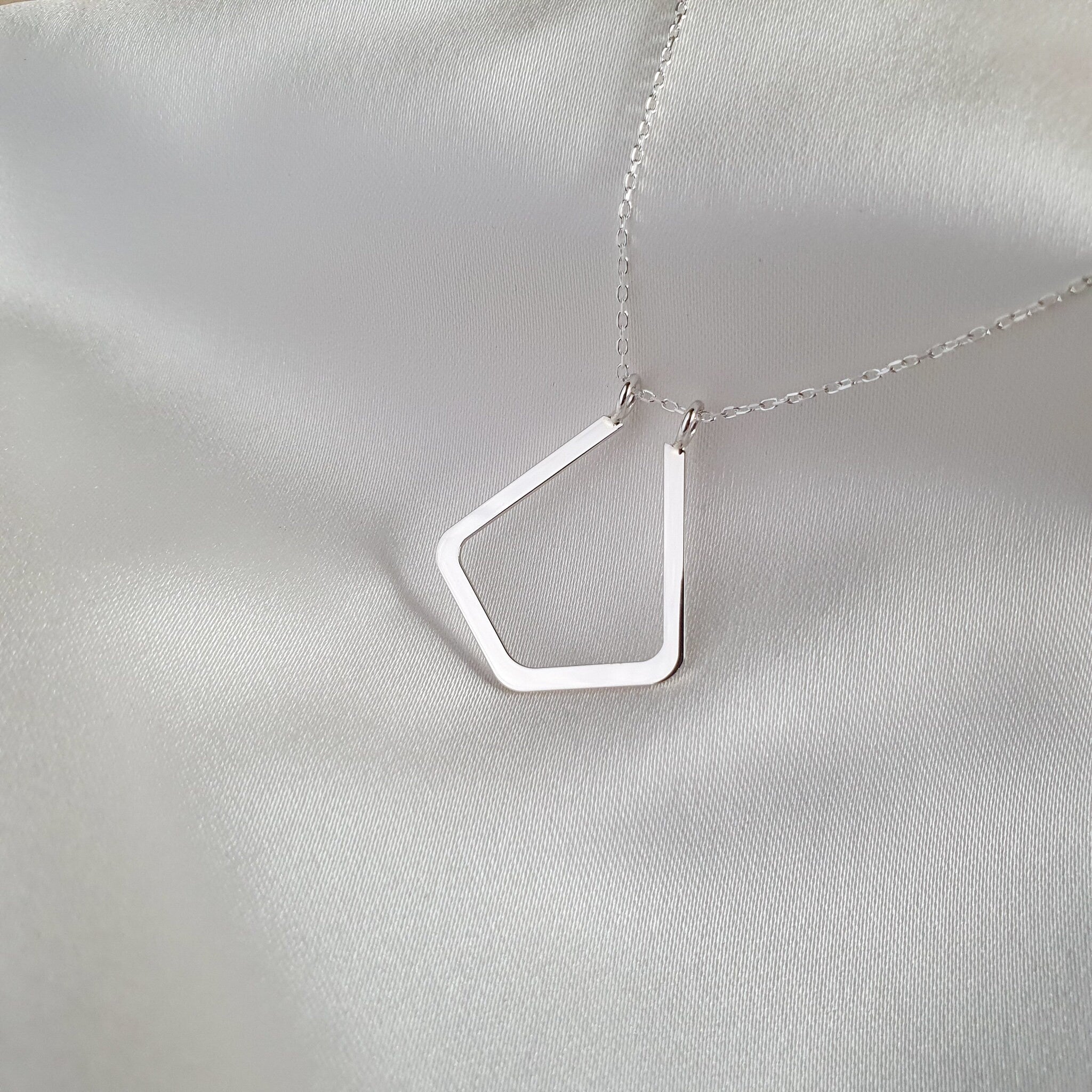 Simple Ring Holder Necklace