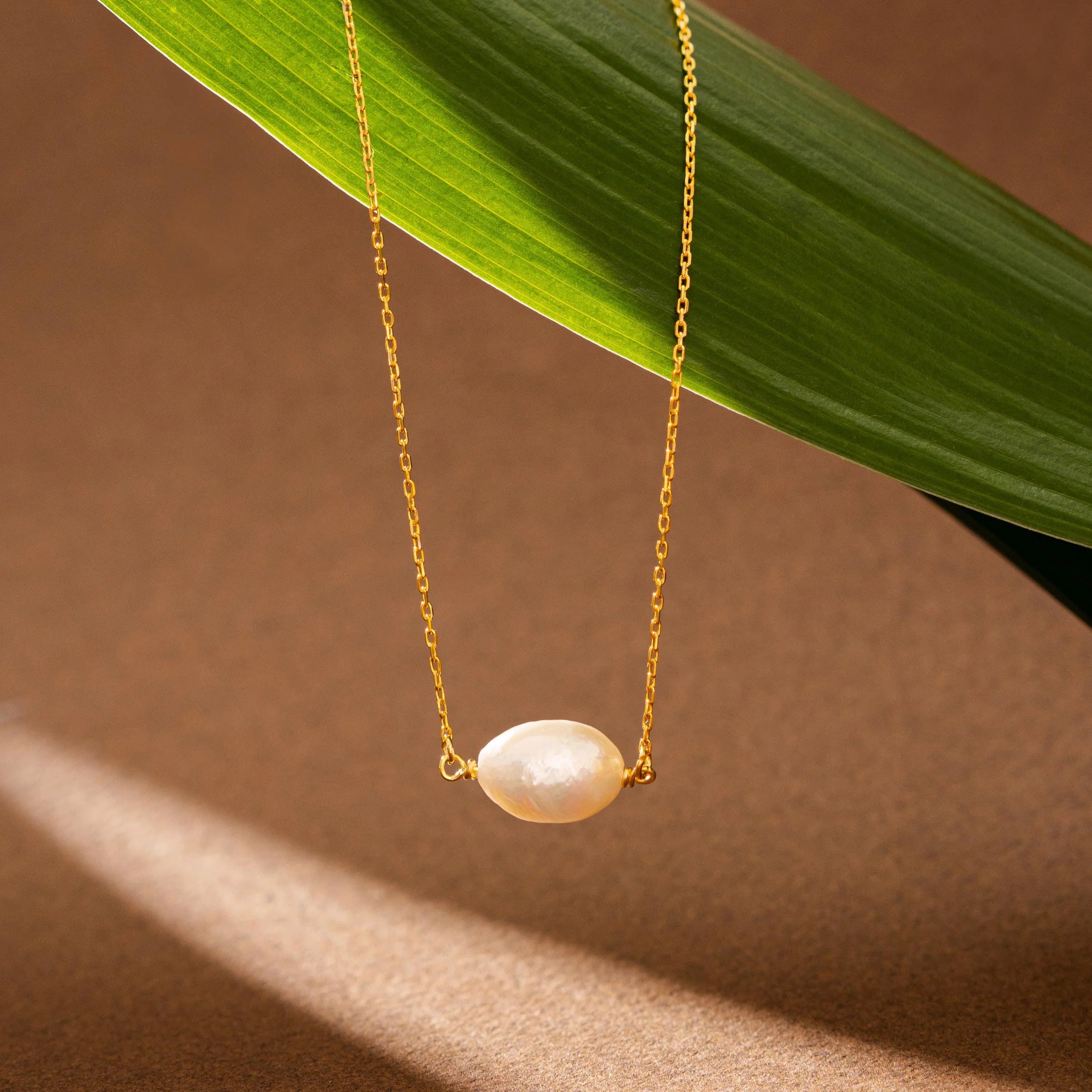 Floating Pearl Necklace